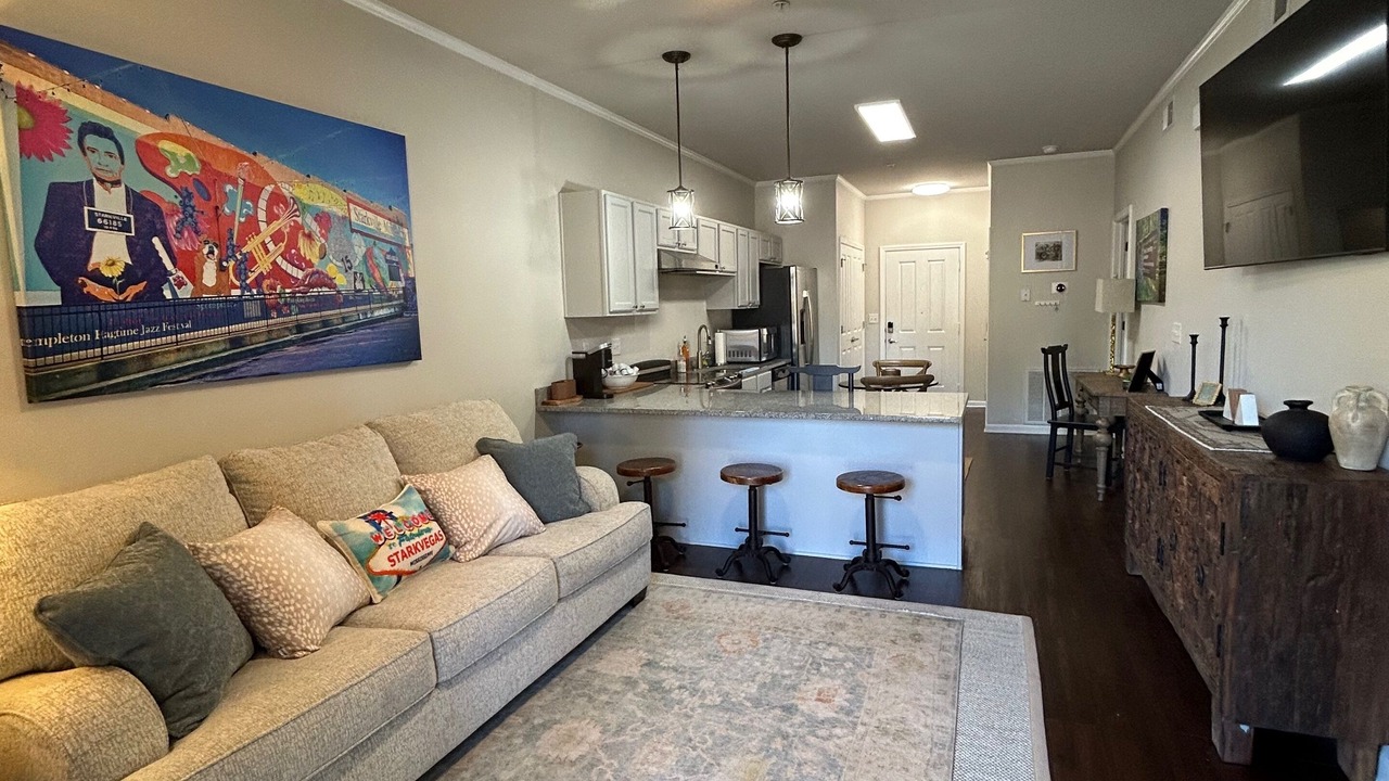 Photo of Livingroom in Starkville