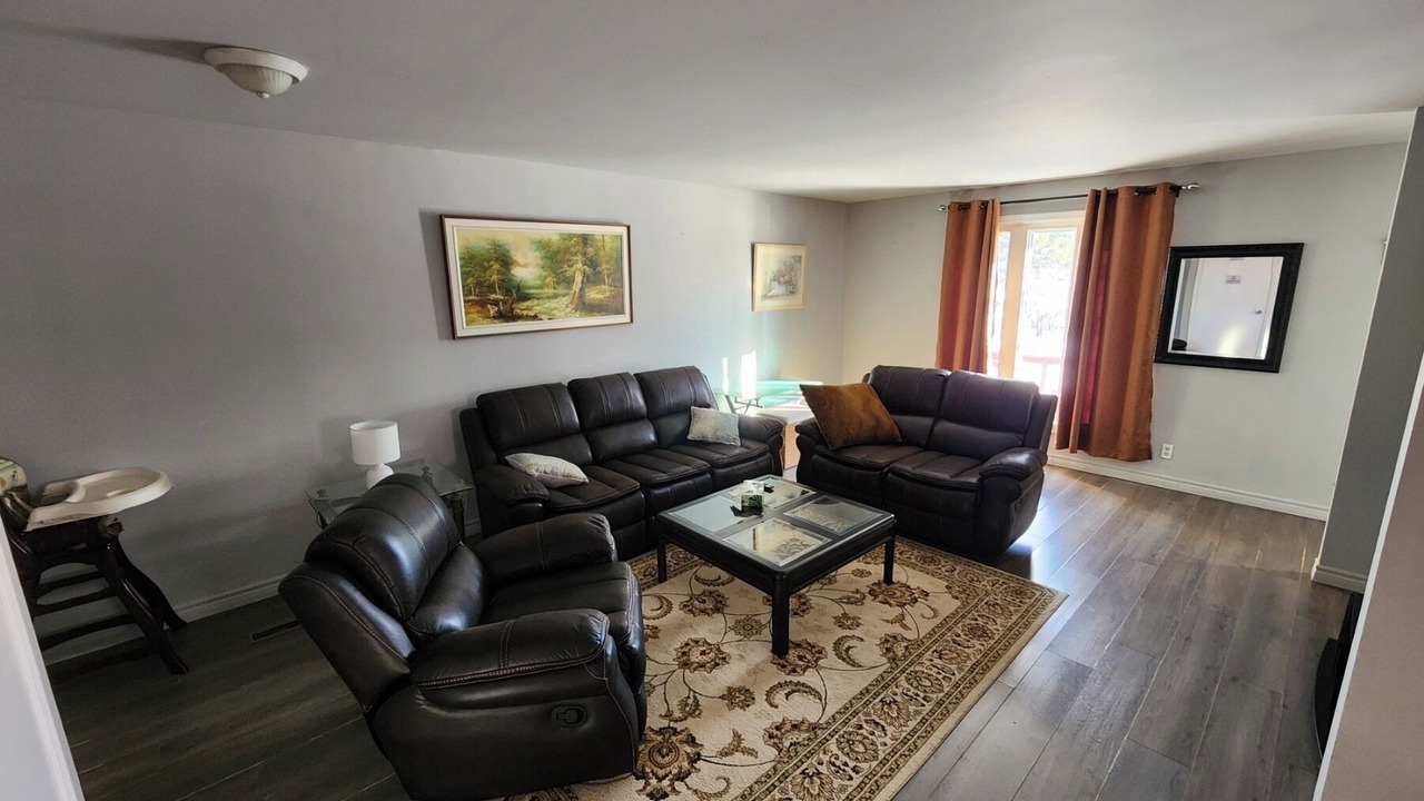 Photo of Livingroom in Elliot Lake