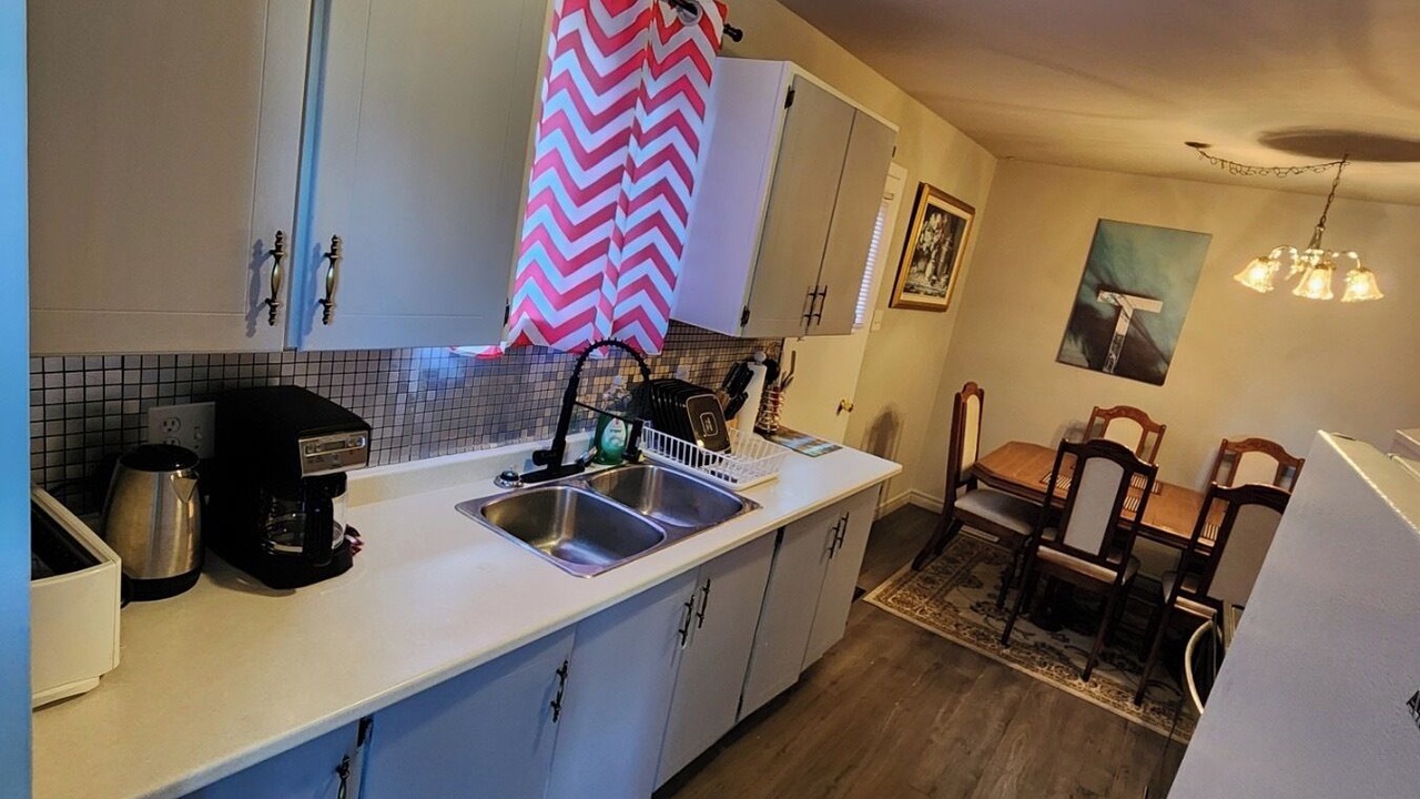 Photo of Kitchen in Elliot Lake