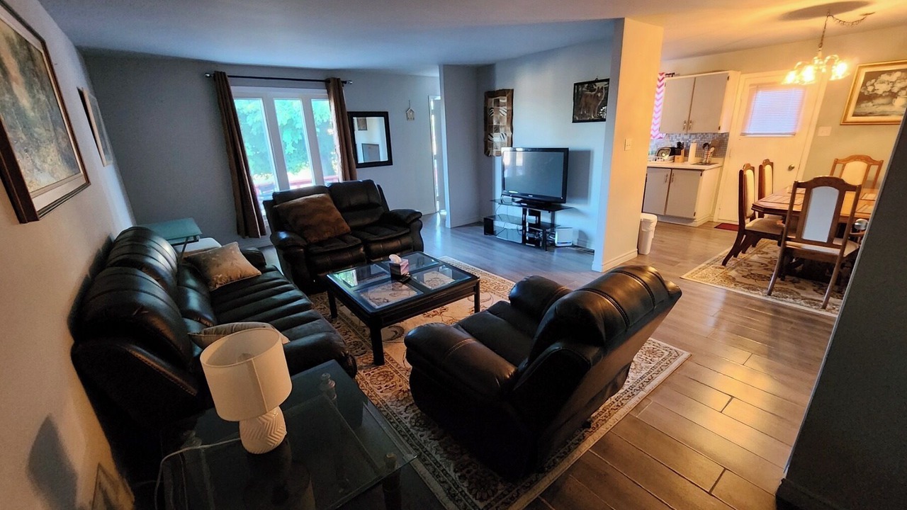 Photo of Livingroom in Elliot Lake