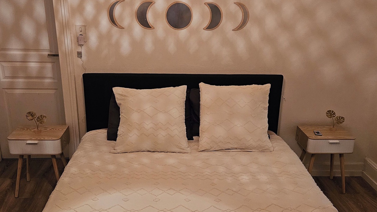Photo of Bedroom in Charleville-Mezieres