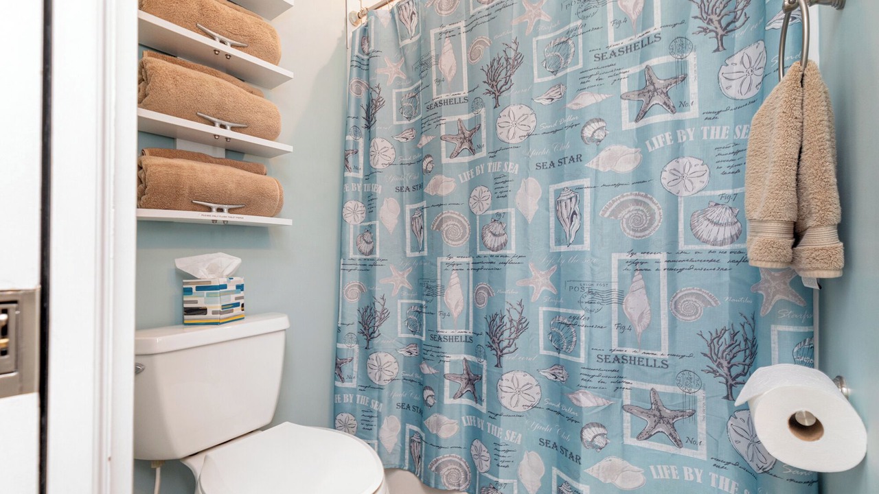 Photo of Bathroom in Deltaville