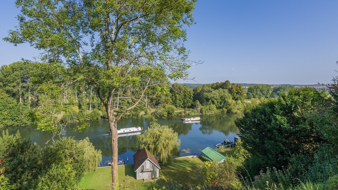 Photo of Others in Maidenhead