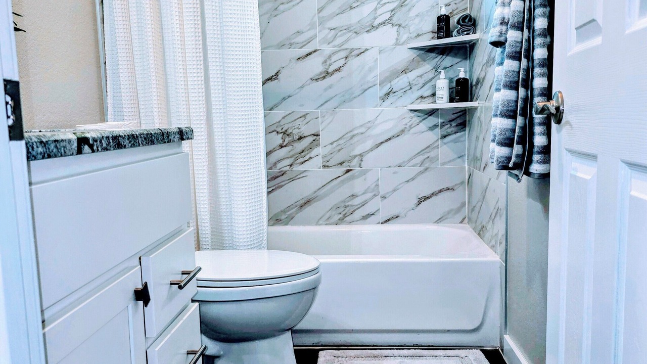 Photo of Bathroom in Blanco