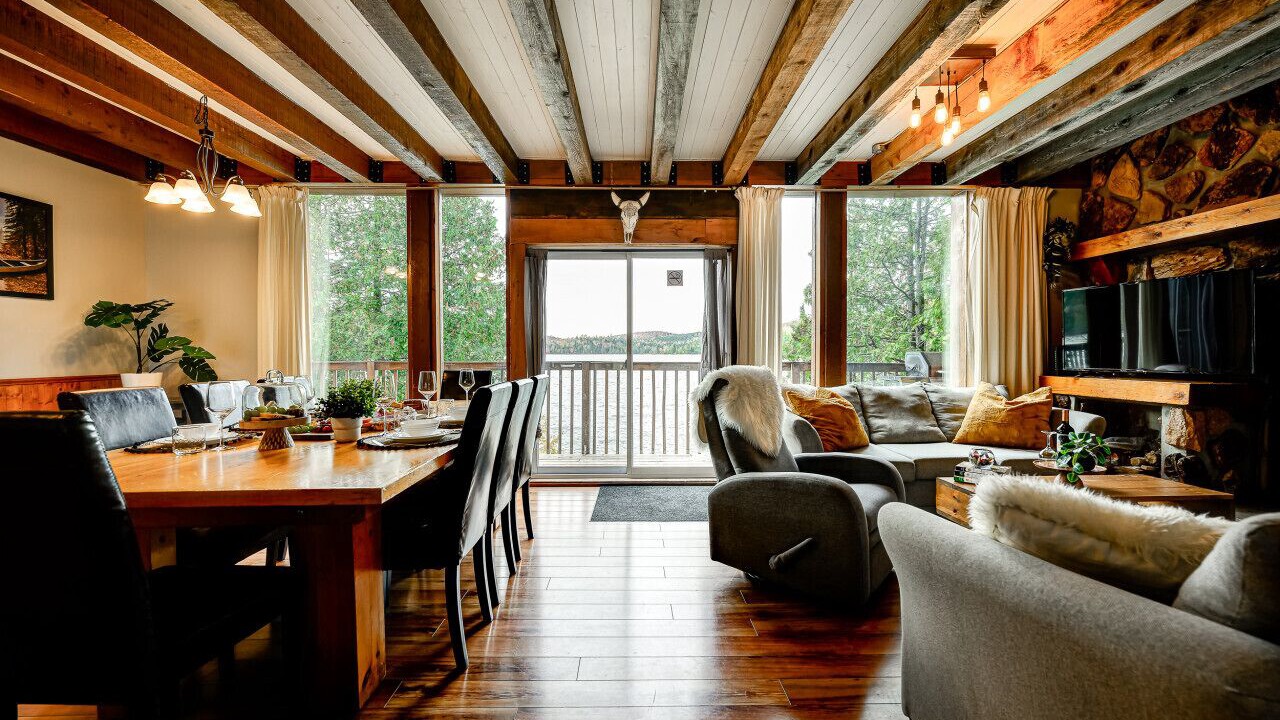 Photo of Livingroom in Sainte-Lucie-des-Laurentides