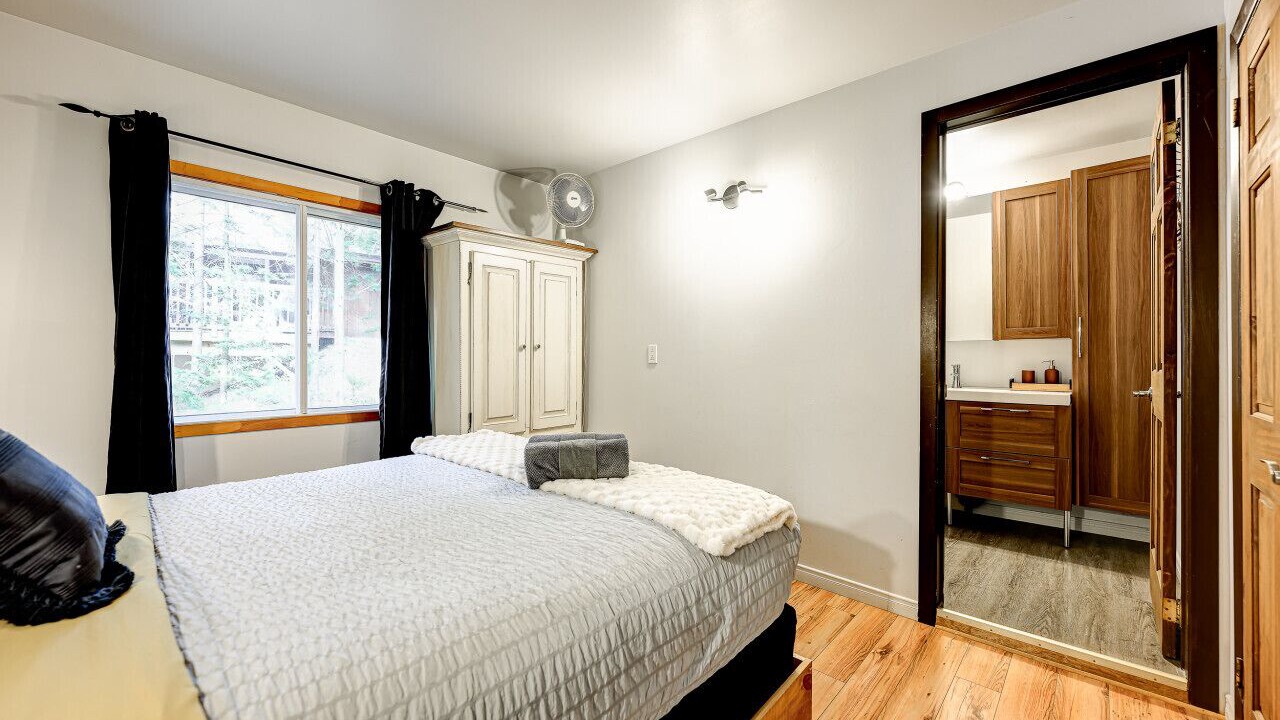 Photo of Bedroom in Sainte-Lucie-des-Laurentides