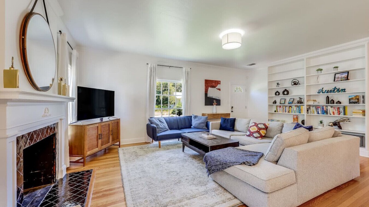 Photo of Livingroom in Hancock