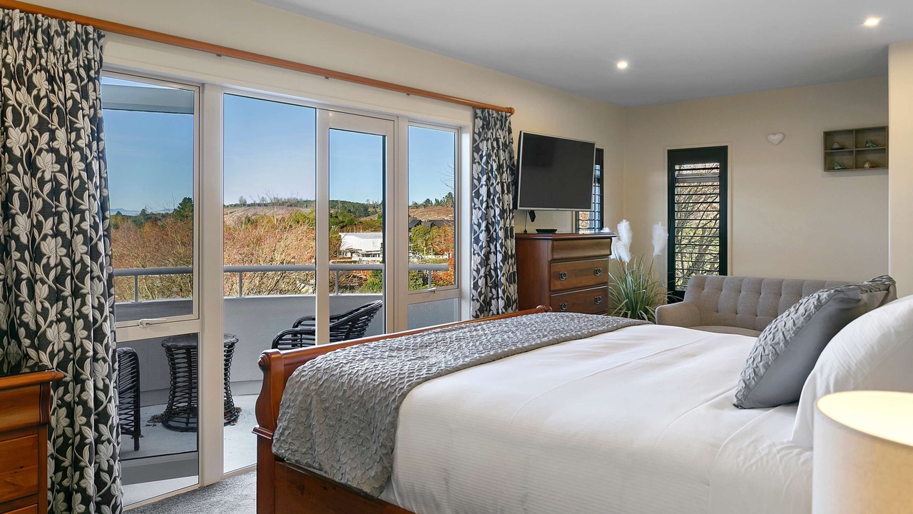 Photo of Bedroom in Acacia Bay