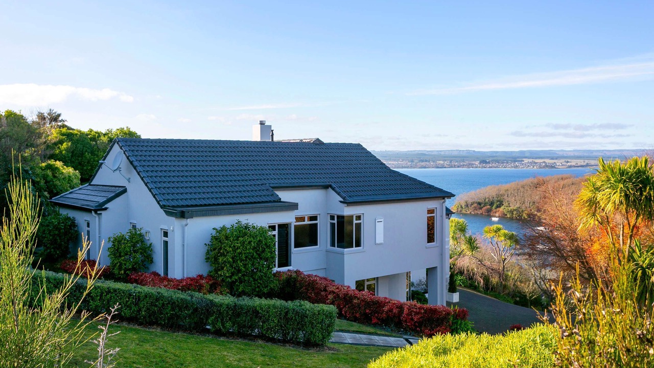 Photo of Outdoor in Acacia Bay