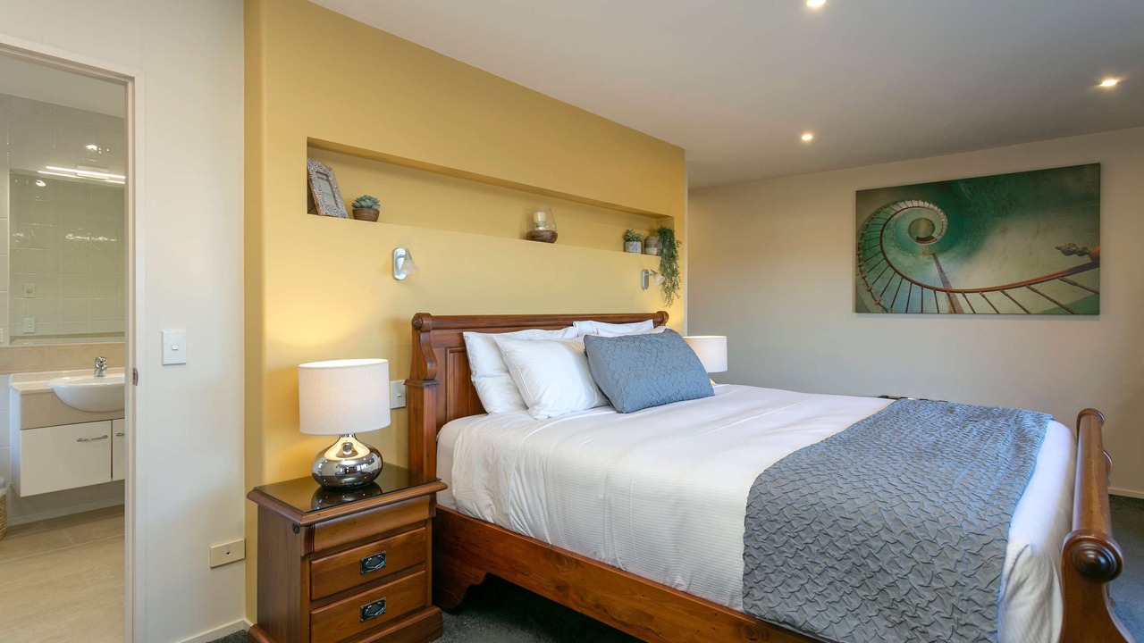 Photo of Bedroom in Acacia Bay