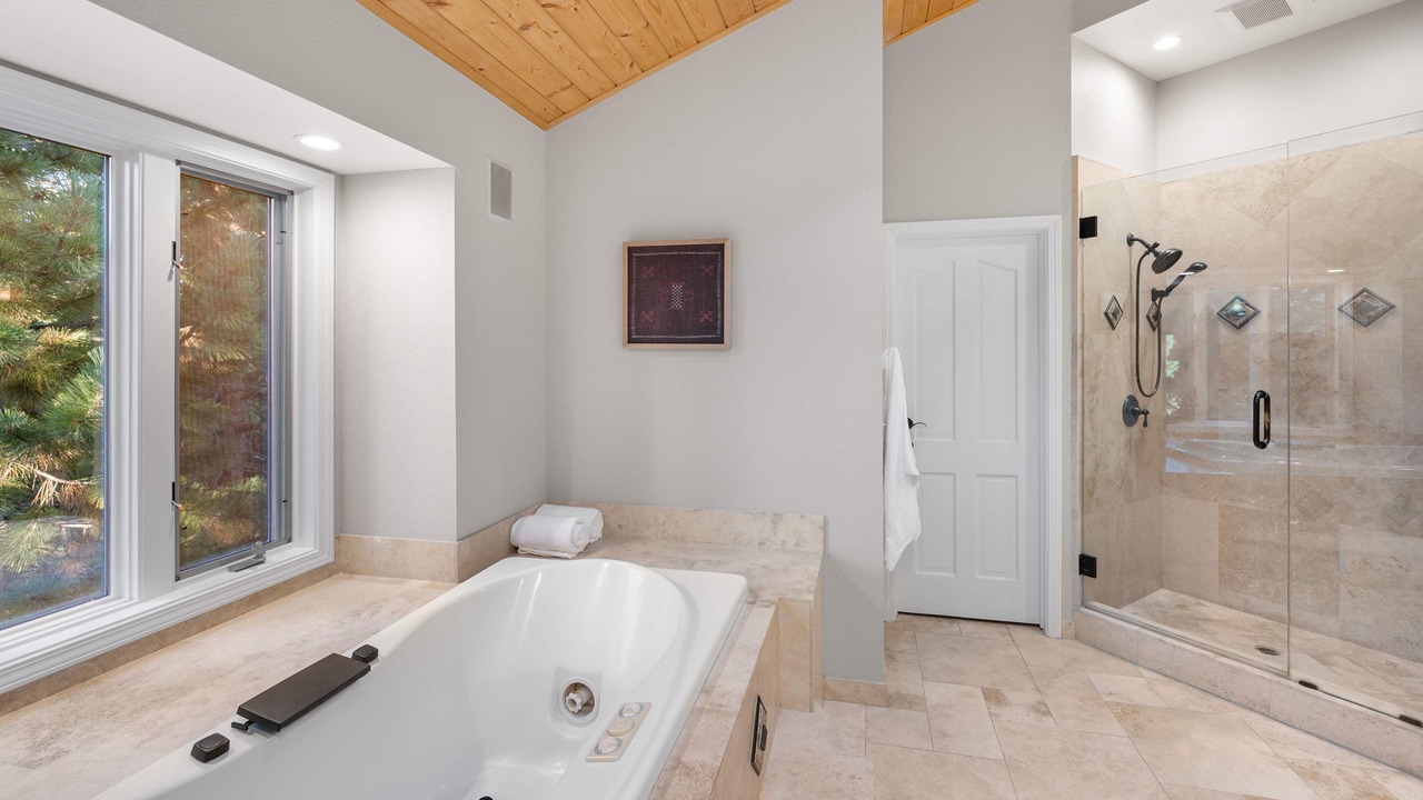 Photo of Bathroom in Kingswood Estates