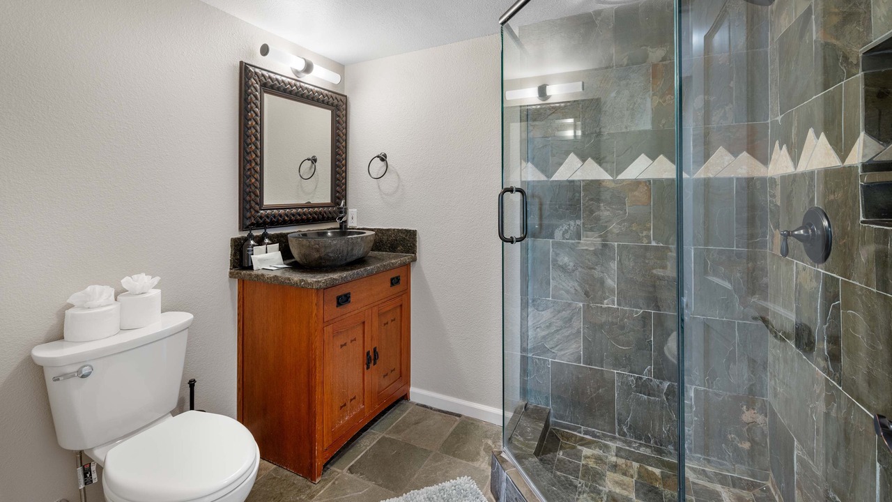 Photo of Bathroom in Kingswood Estates