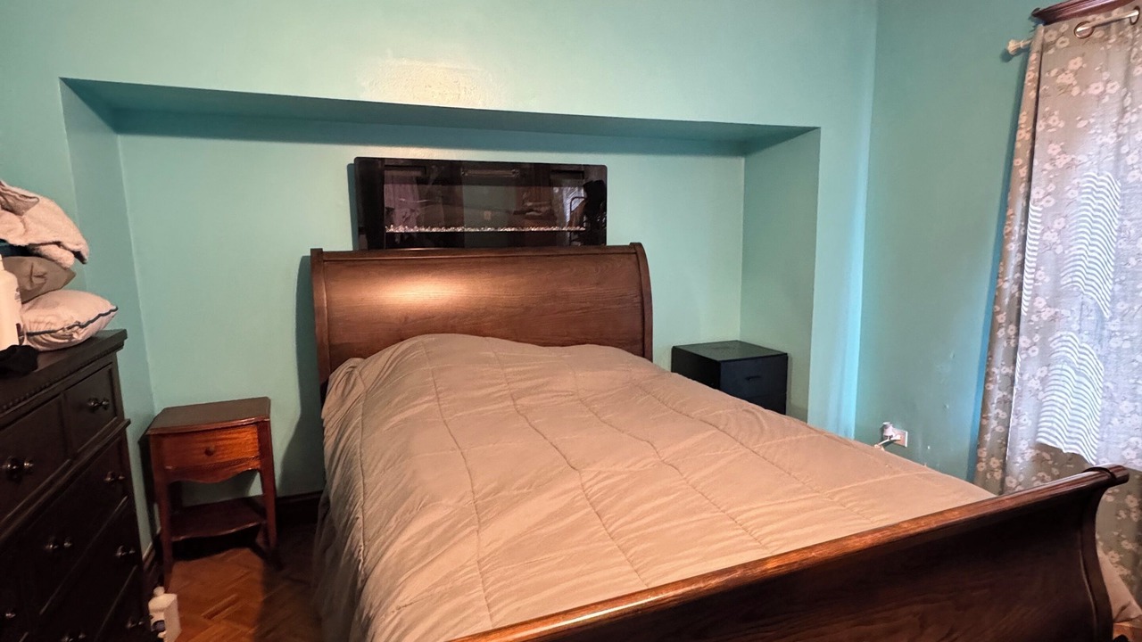 Photo of Bedroom in Chicago Lawn