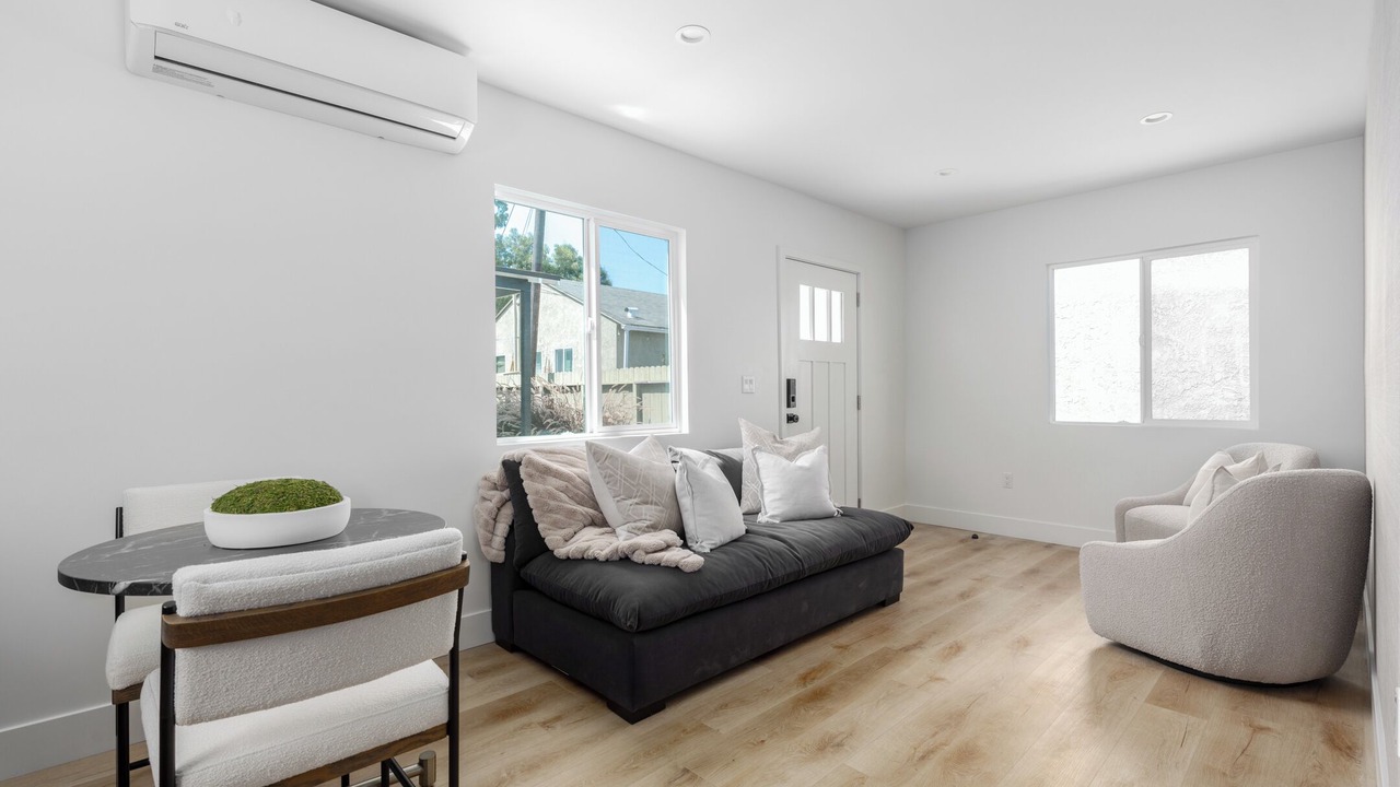 Photo of Livingroom in Santa Ana