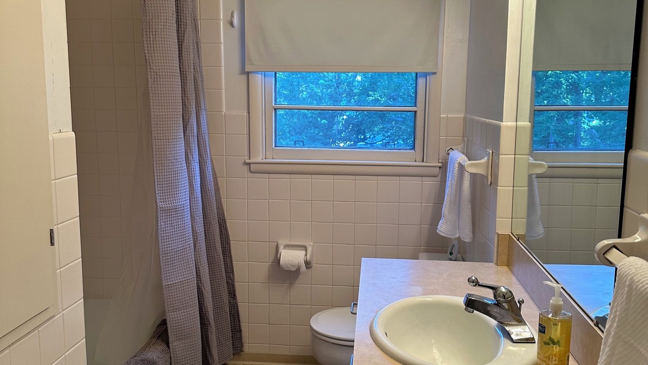Photo of Bathroom in University Heights