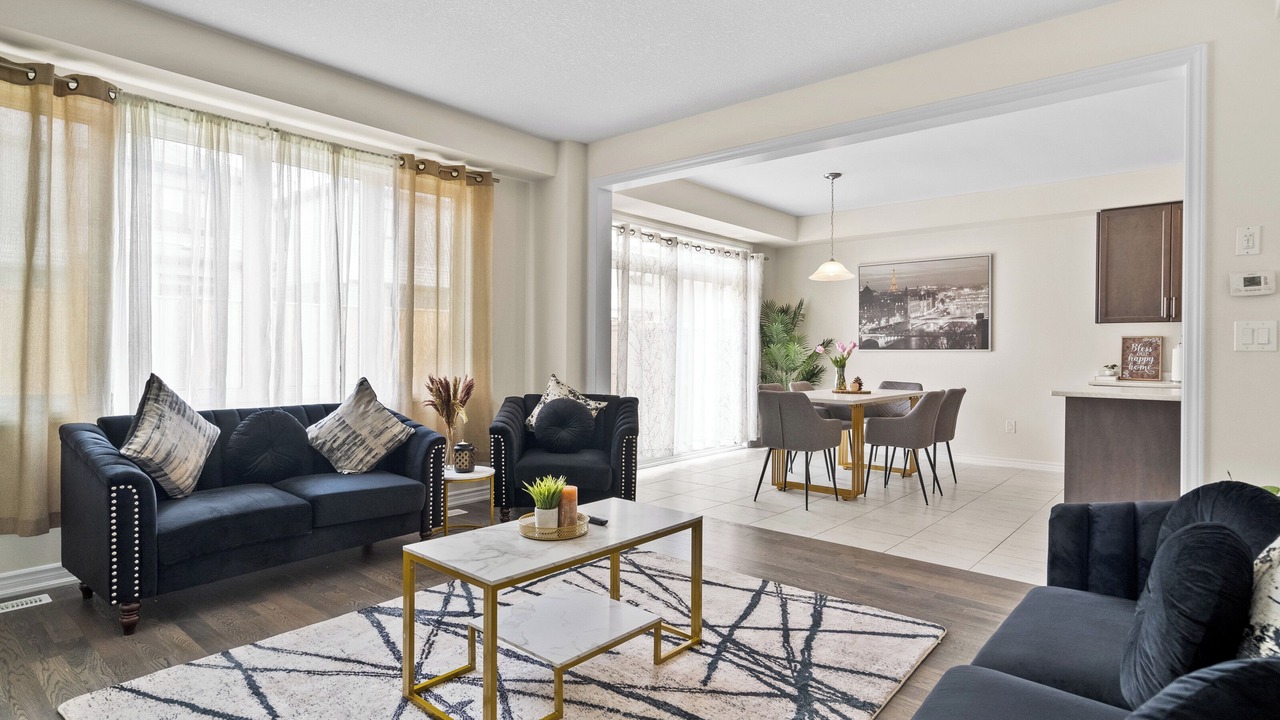 Photo of Livingroom in Thorold