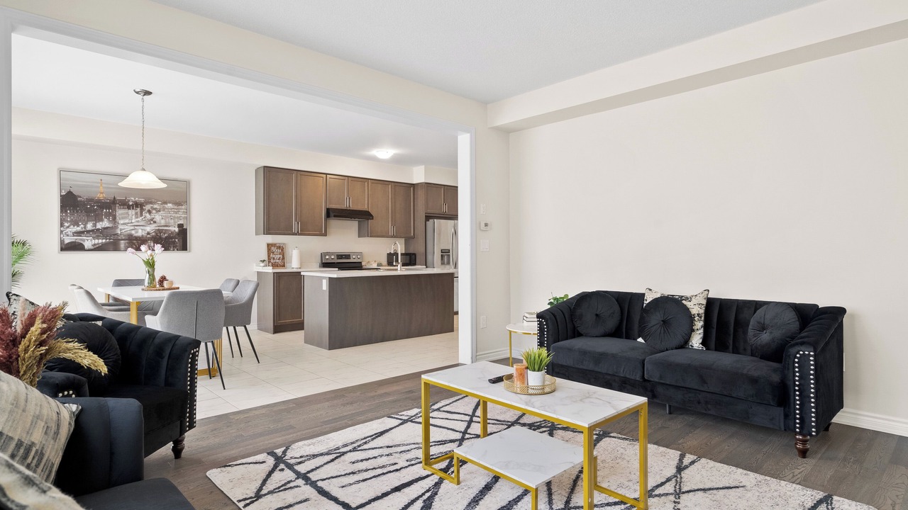 Photo of Livingroom in Thorold