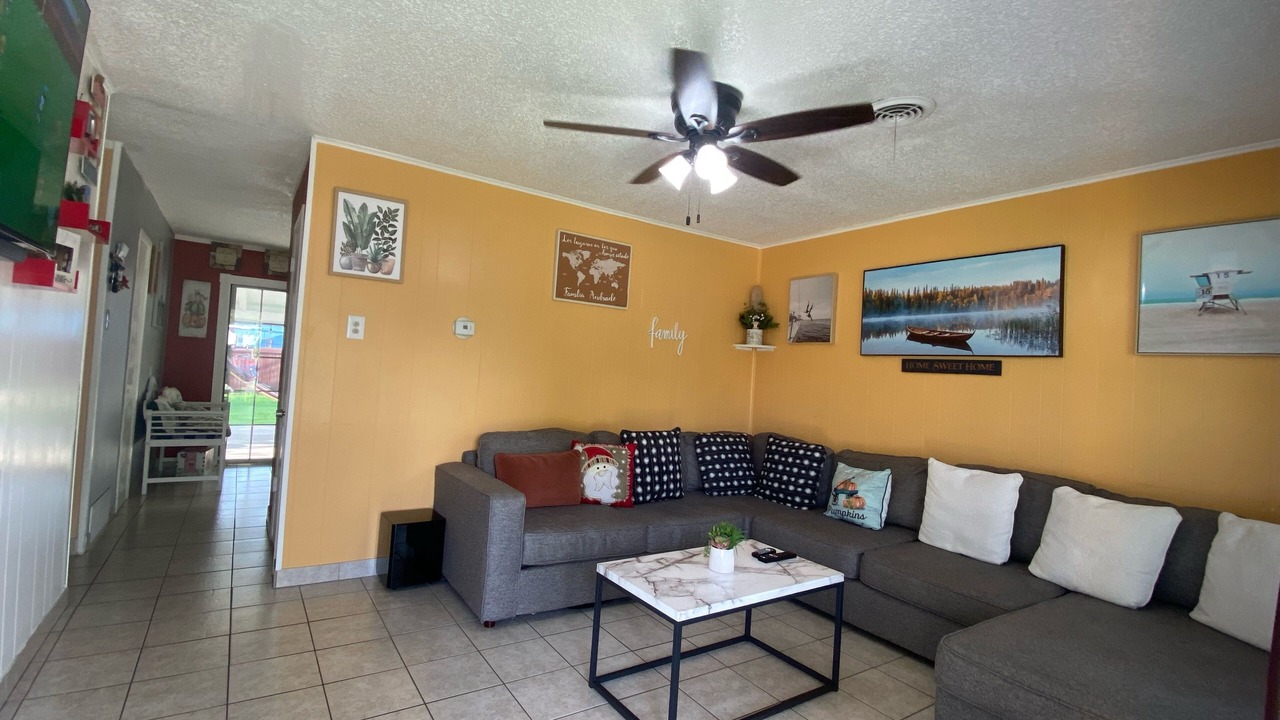 Photo of Livingroom in Irving