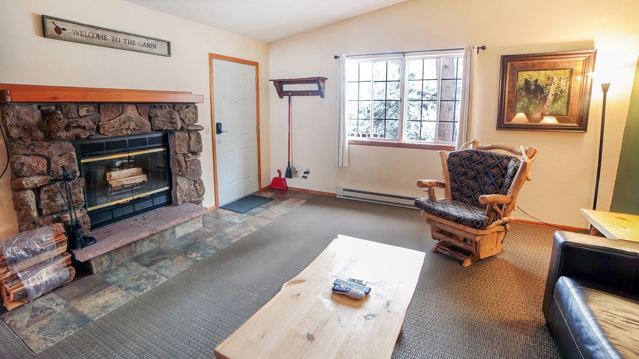Photo of Livingroom in Estes Park