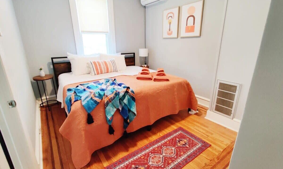 Photo of Bedroom in Center City