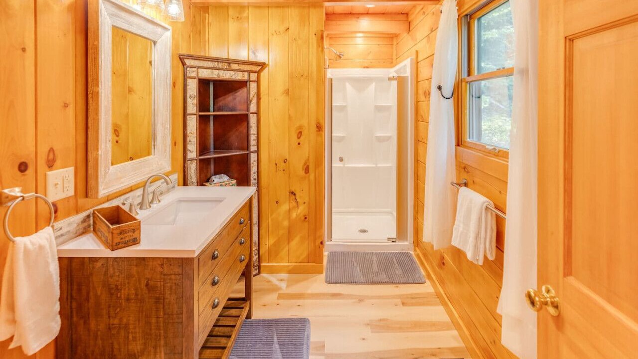 Photo of Bathroom in Campton