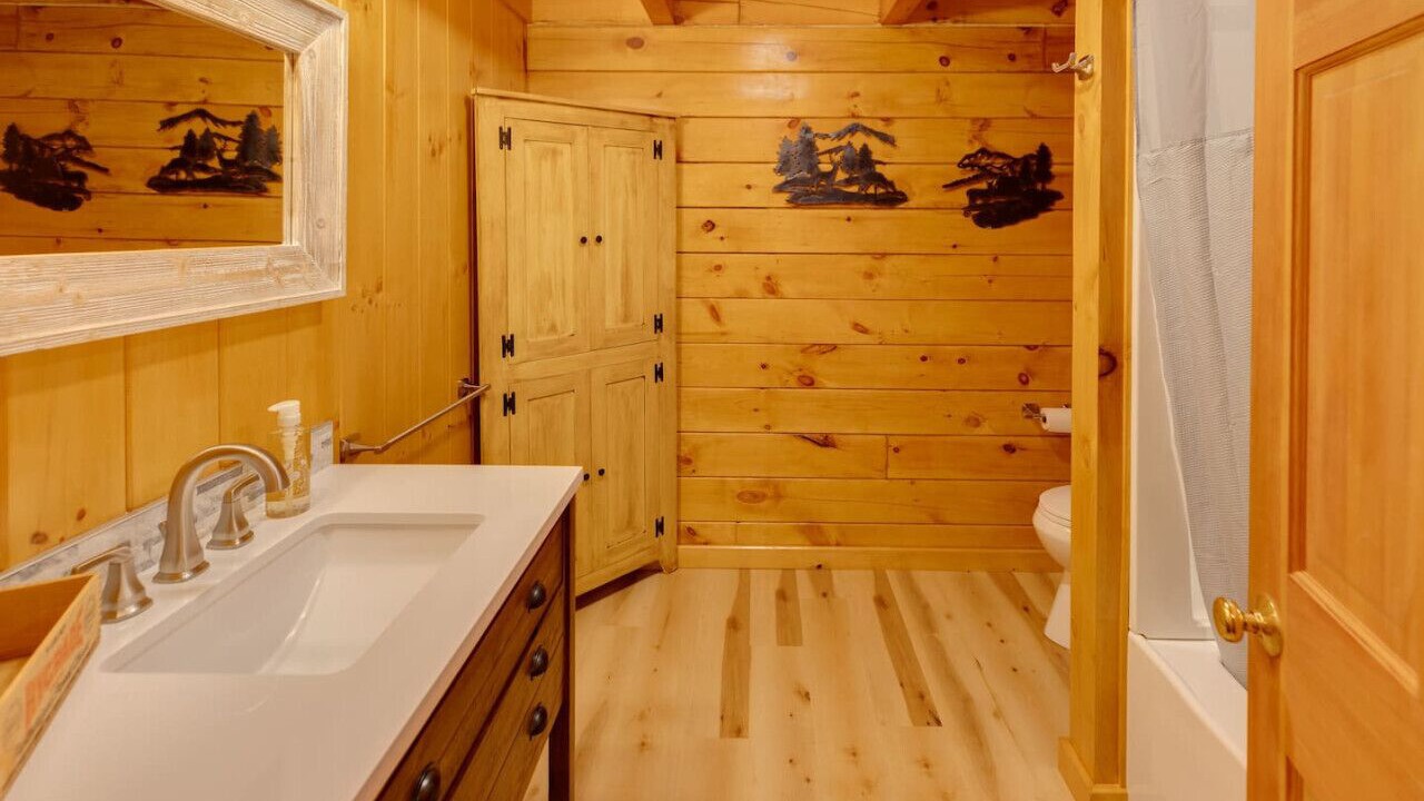 Photo of Bathroom in Campton