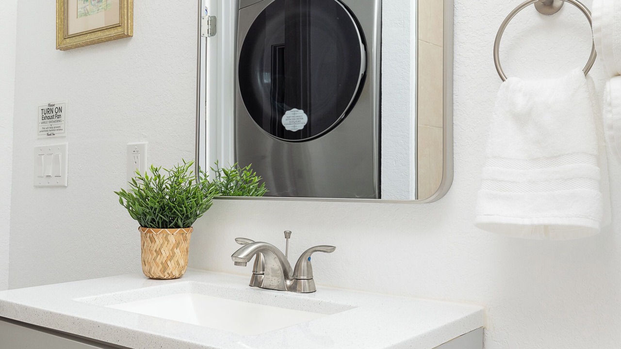 Photo of Bathroom in Mahncke Park