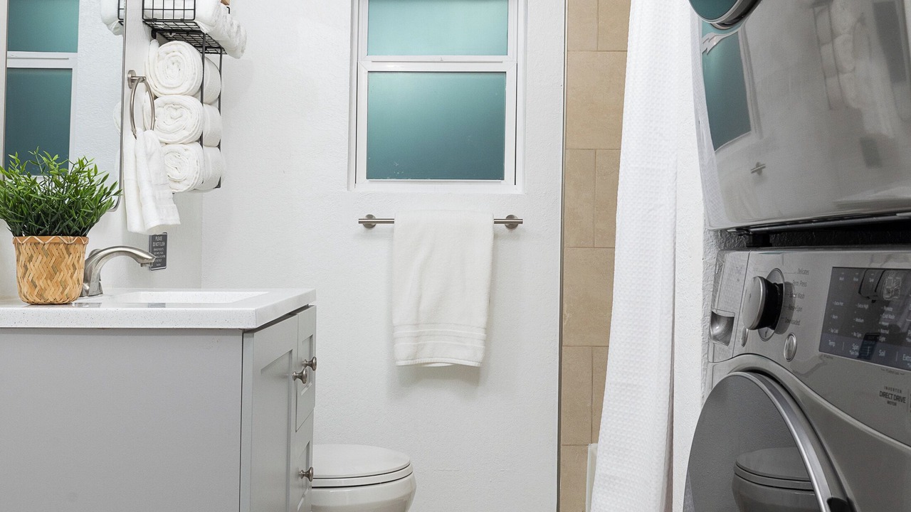 Photo of Bathroom in Mahncke Park
