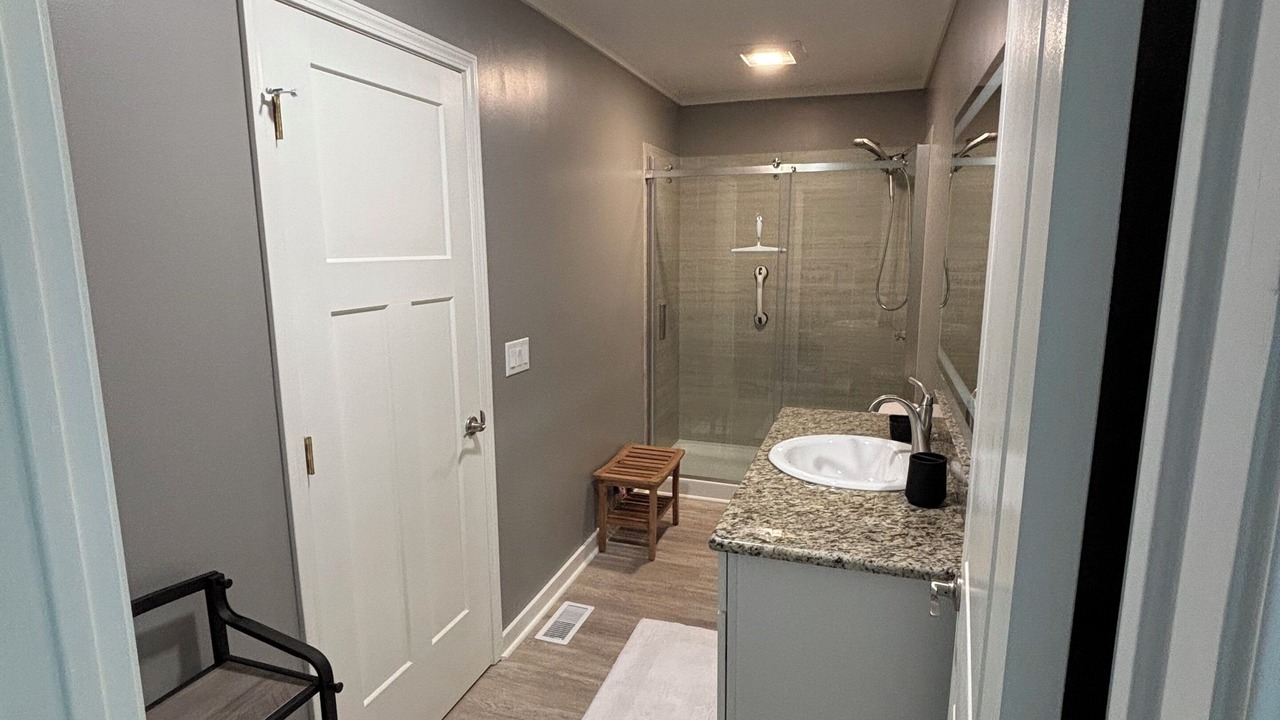 Photo of Bathroom in Cullowhee