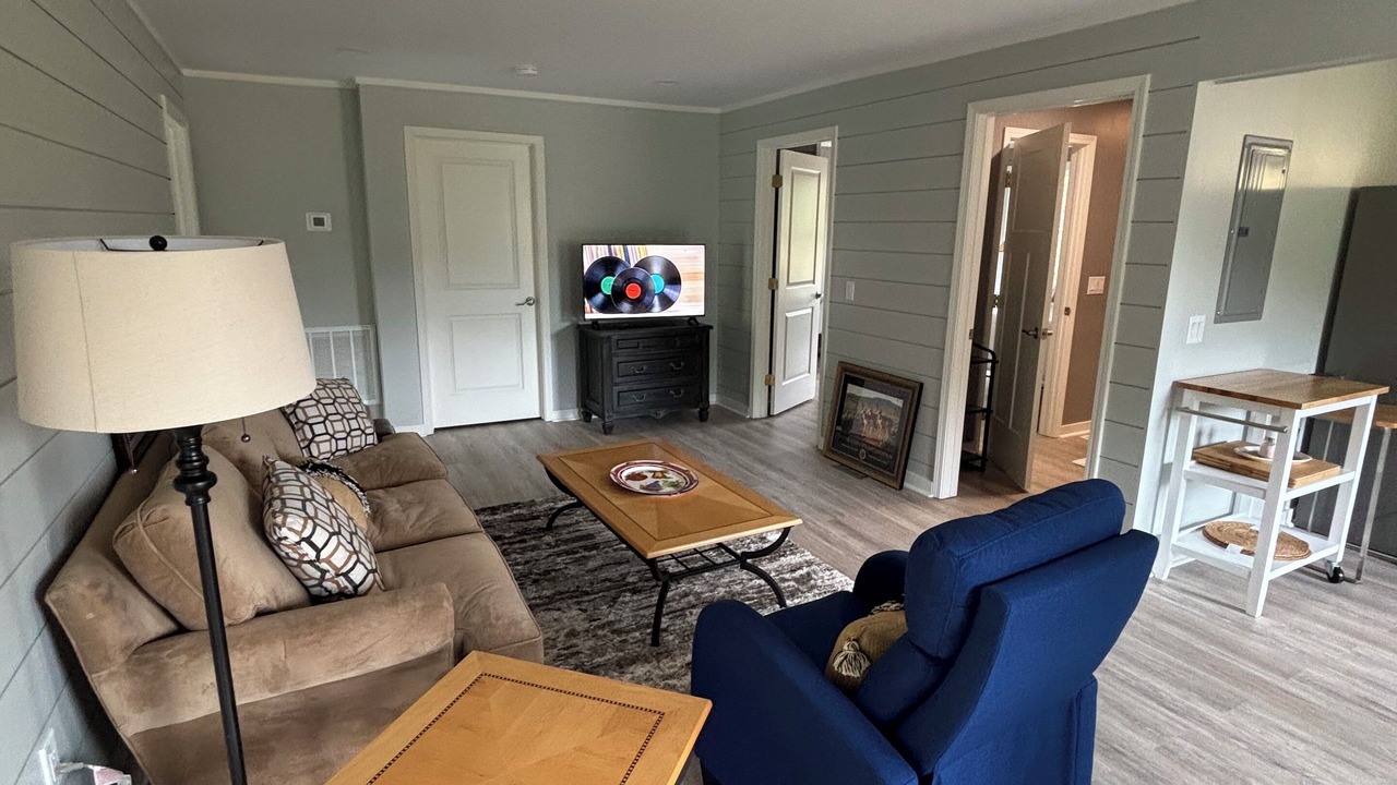 Photo of Livingroom in Cullowhee