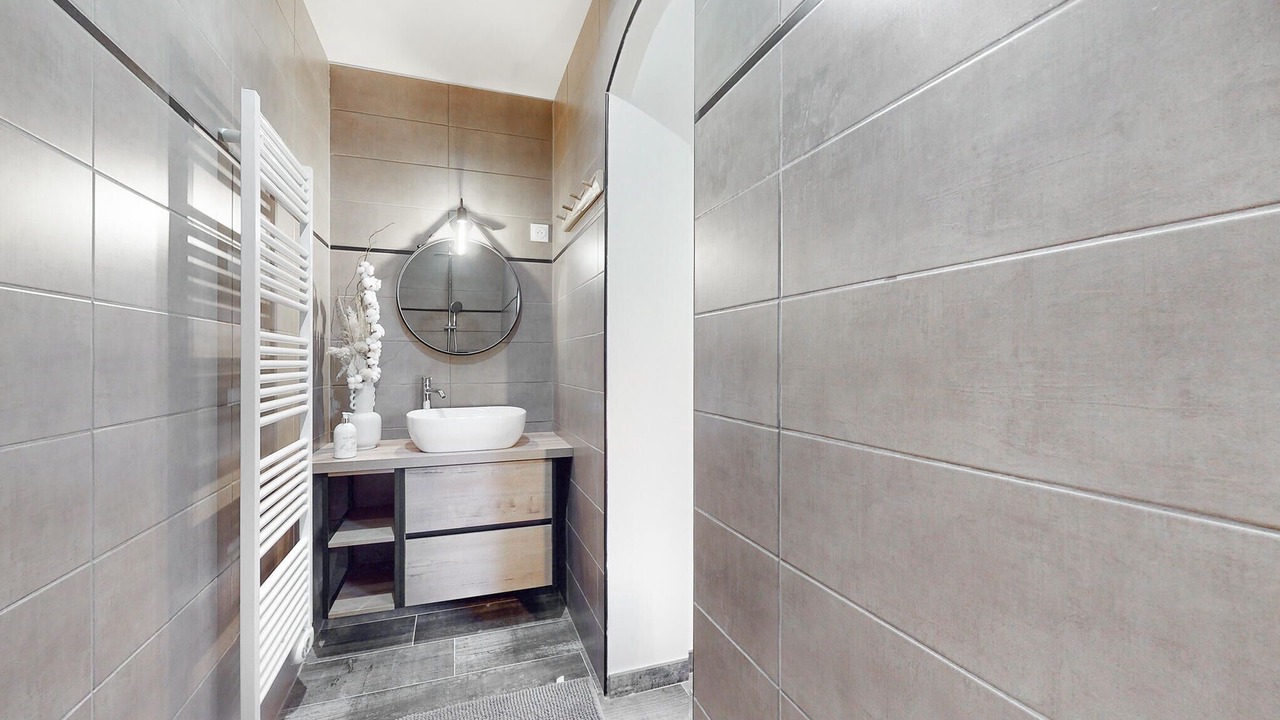 Photo of Bathroom in Angerville-l'Orcher
