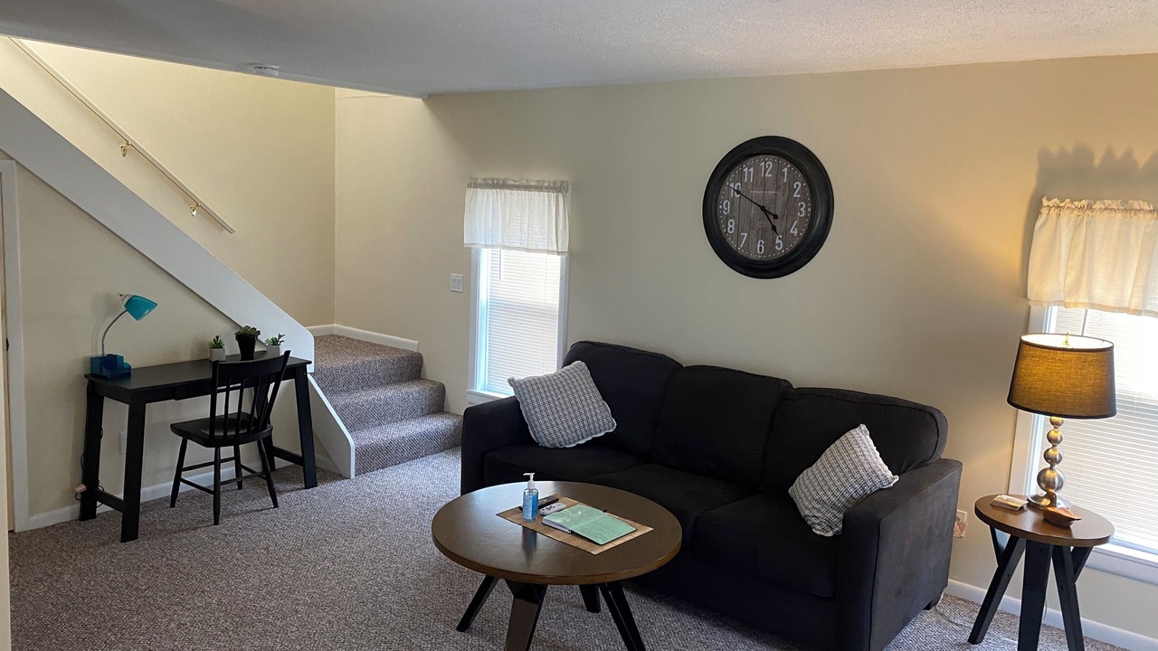 Photo of Livingroom in Clayton