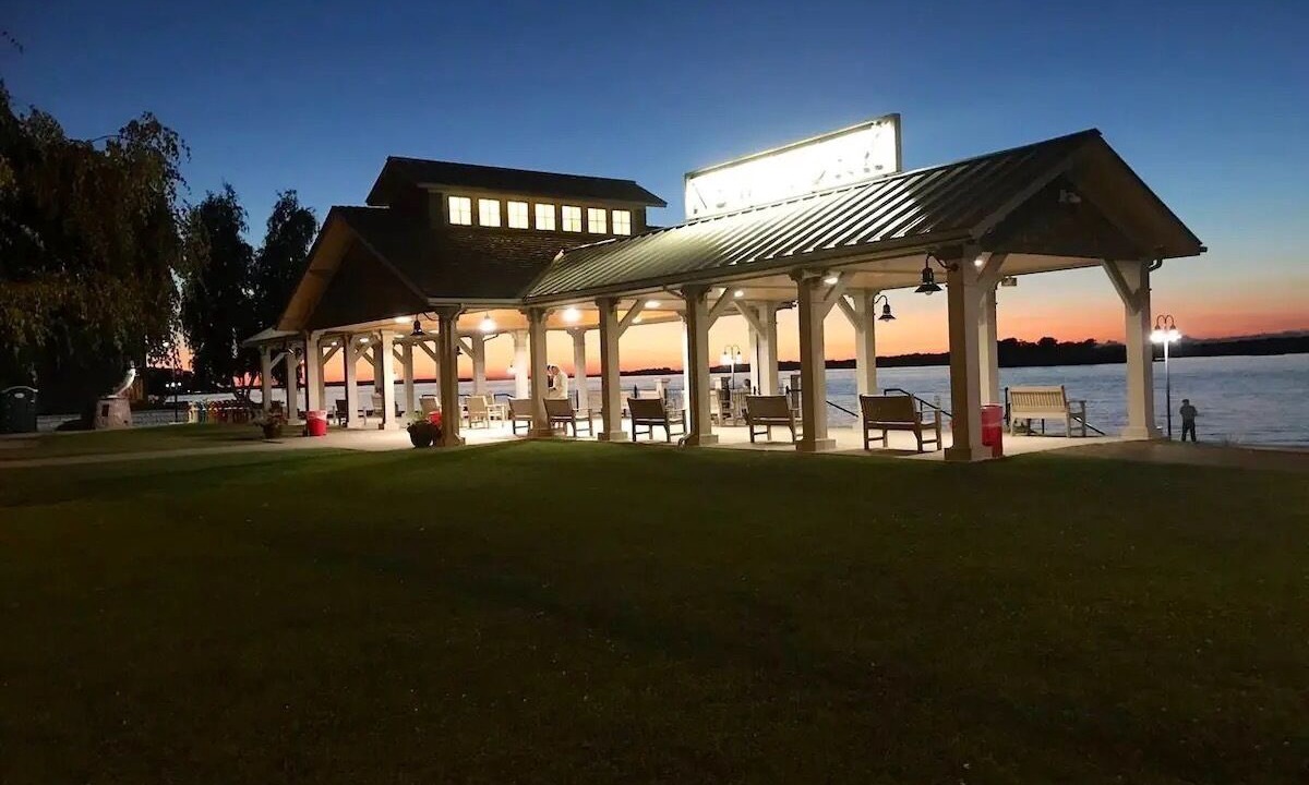 Photo of Outdoor in Clayton