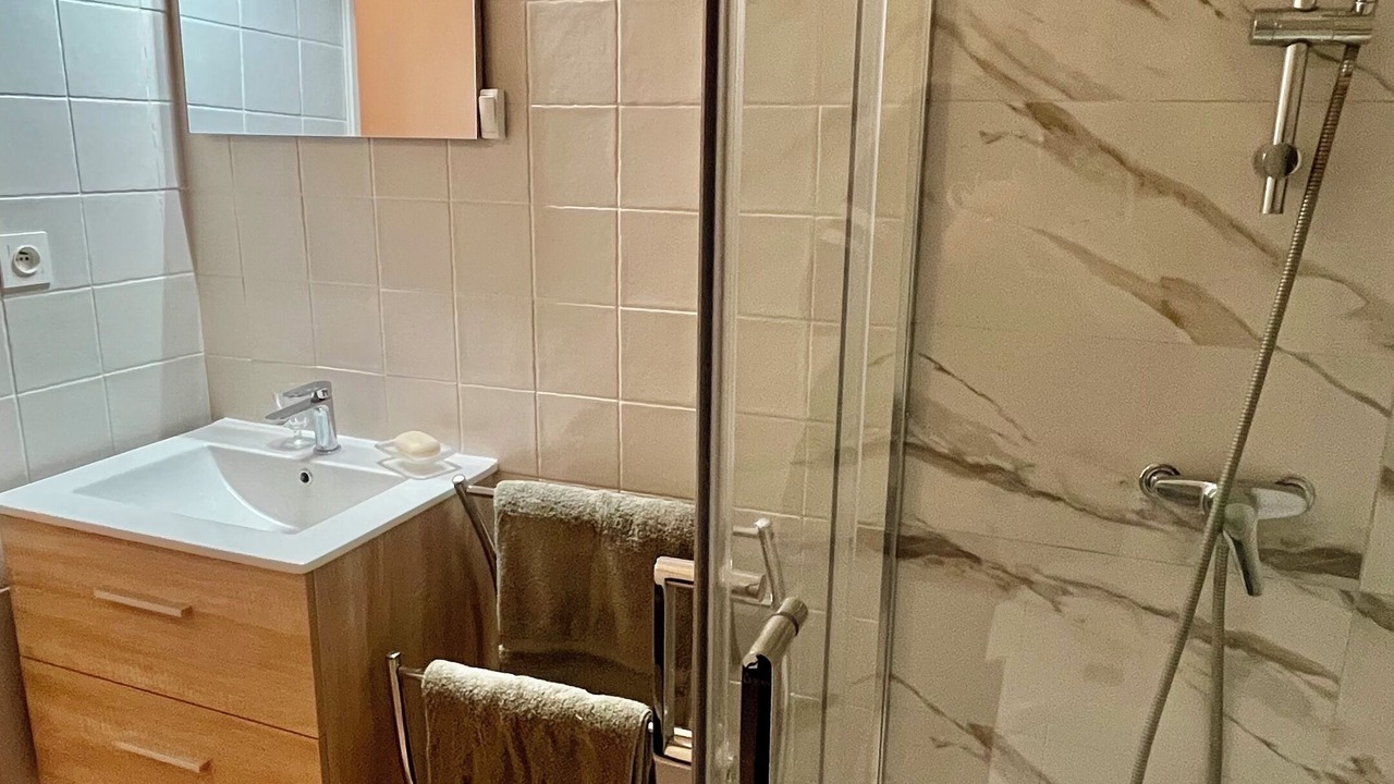 Photo of Bathroom in Greoux-les-Bains