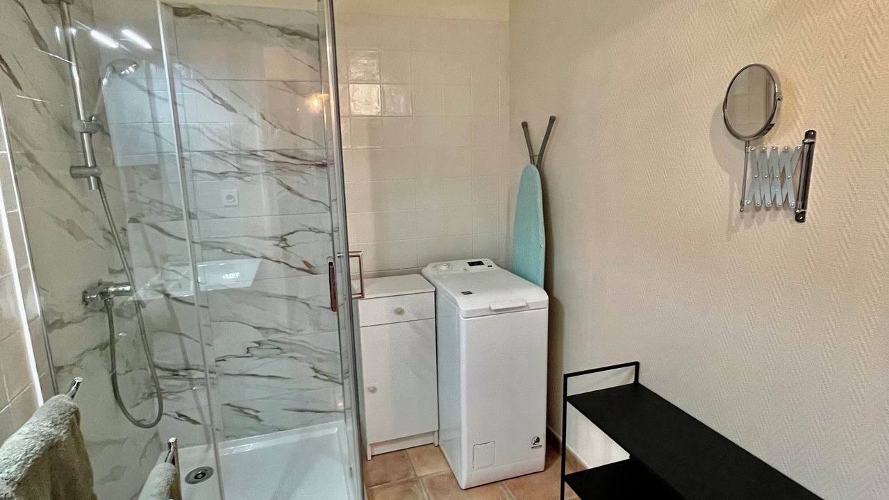 Photo of Bathroom in Greoux-les-Bains