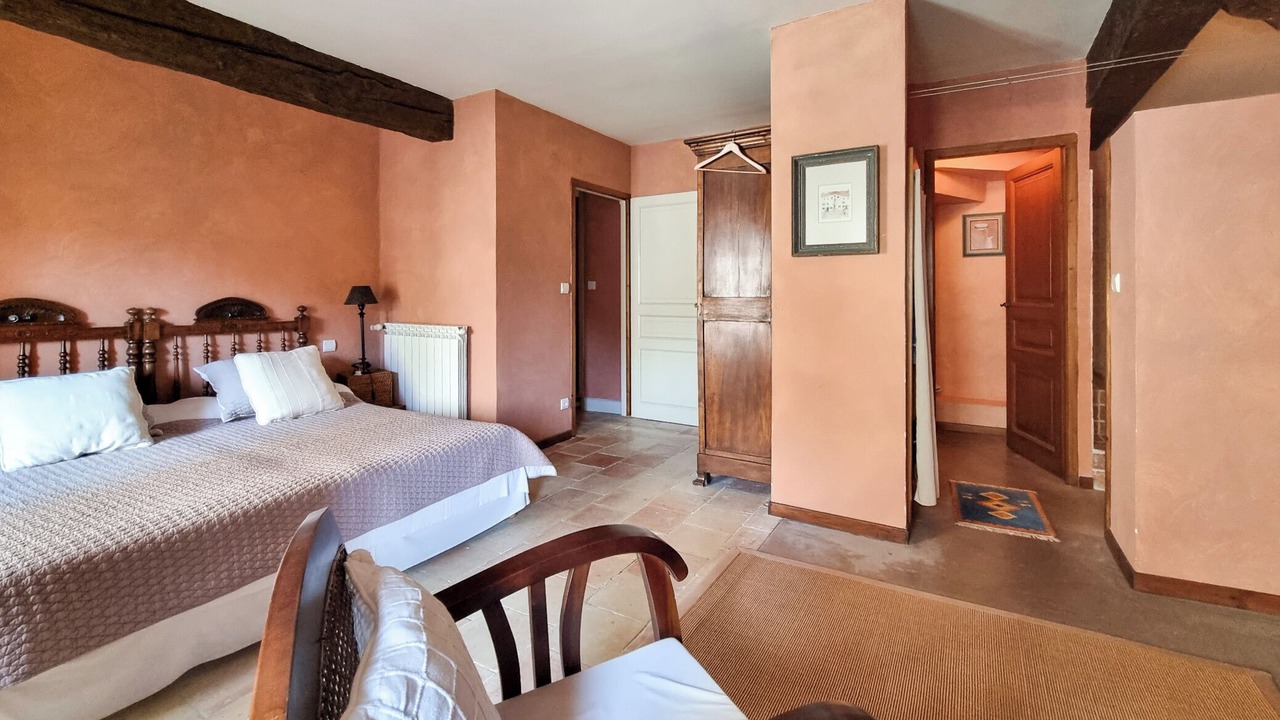 Photo of Bedroom in Leran