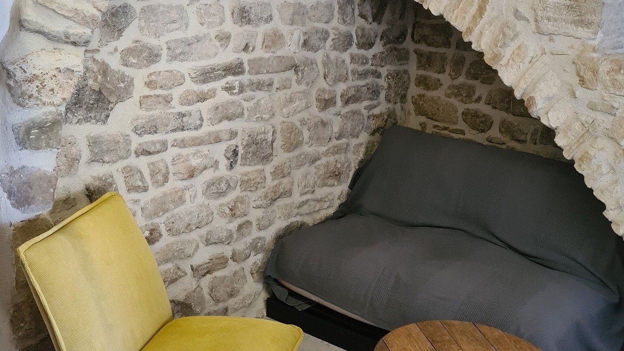 Photo of Others in Castelnau-Valence