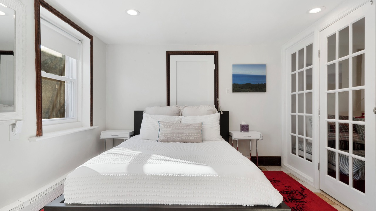 Photo of Bedroom in Communipaw