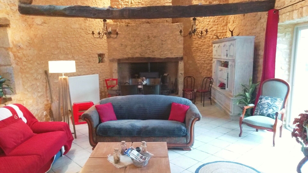Photo of Livingroom in Saint-Laurent-des-Batons