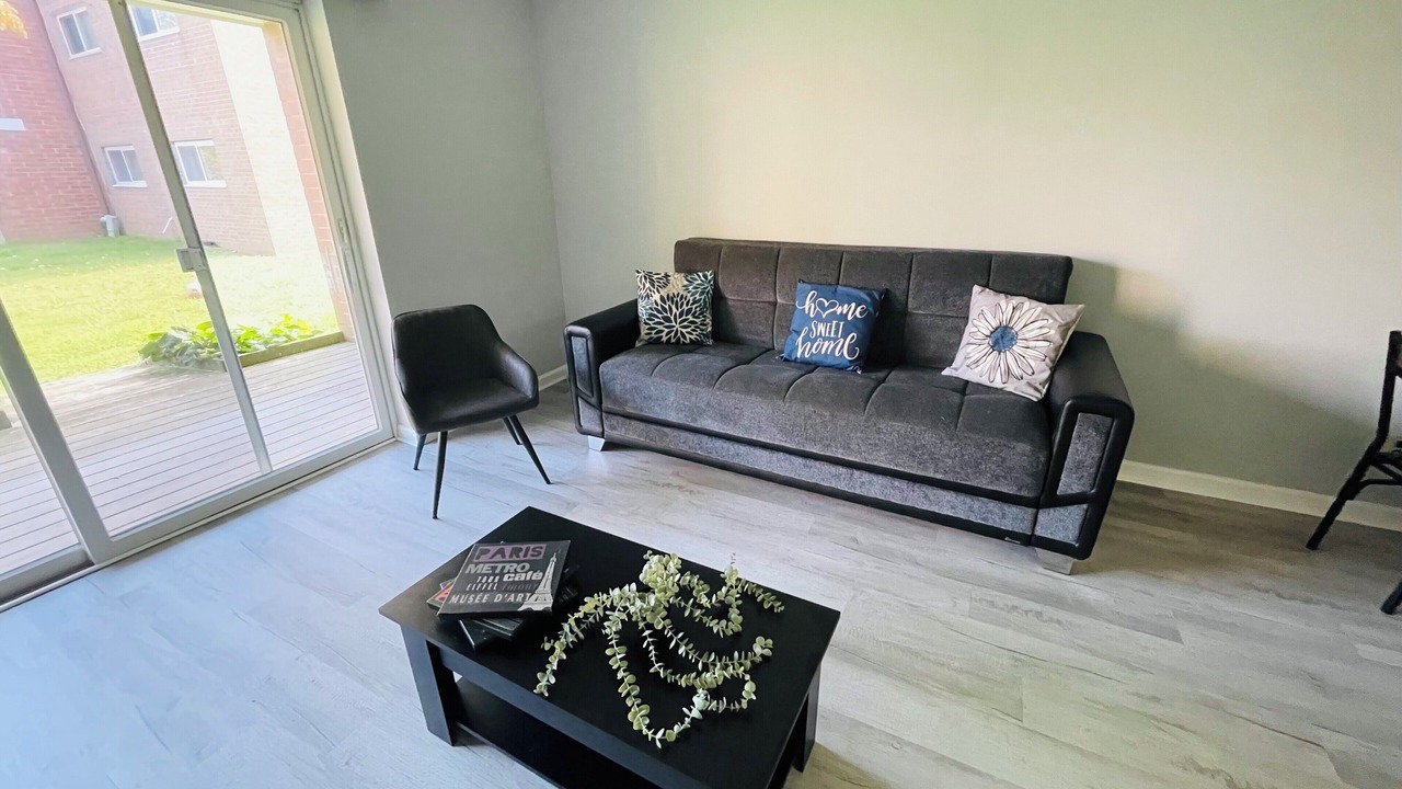 Photo of Livingroom in Elkins Park