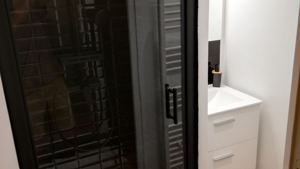 Photo of Bathroom in Matignon