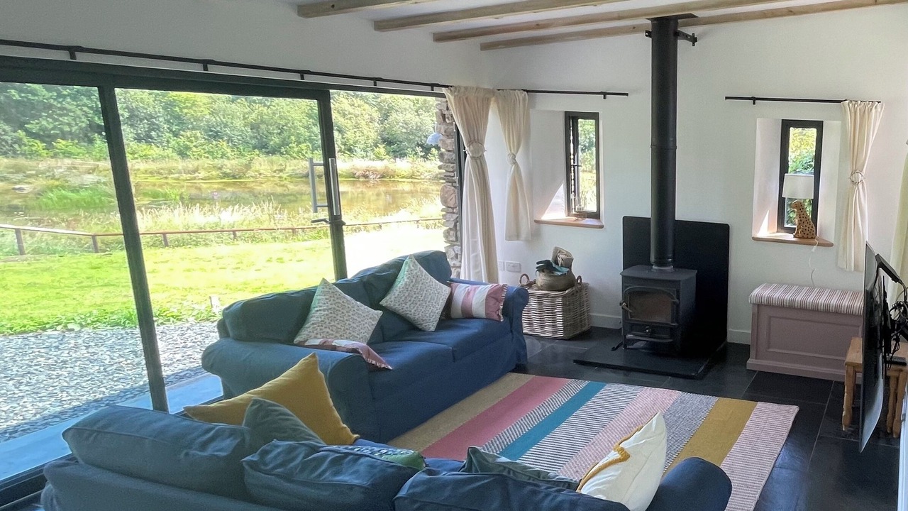 Photo of Livingroom in Milford Haven