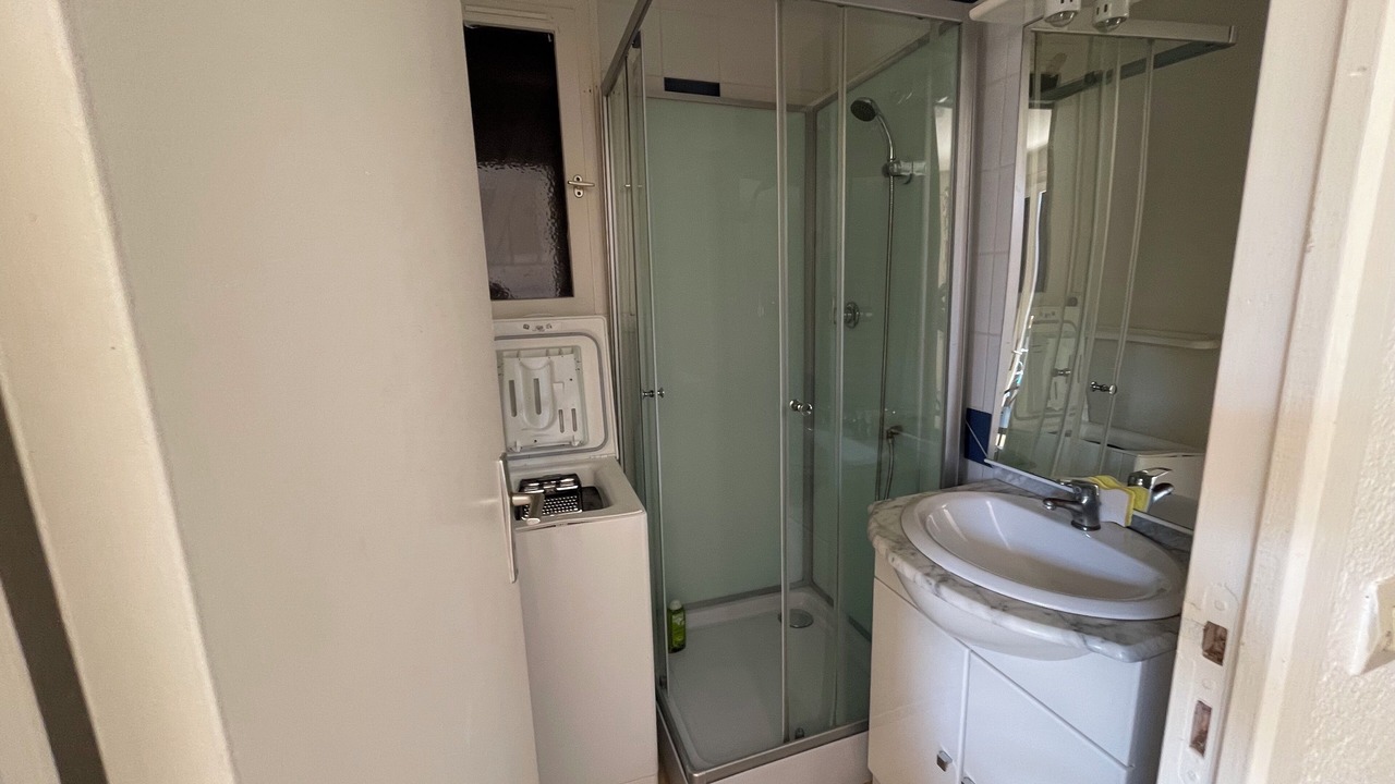 Photo of Bathroom in Vendres