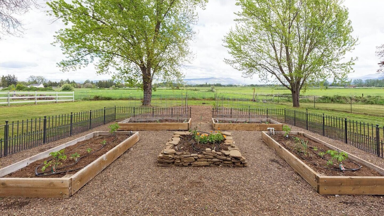 Photo of Outdoor in Medford