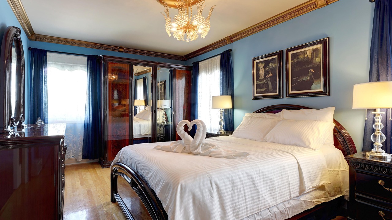 Photo of Bedroom in Laval-des-Rapides