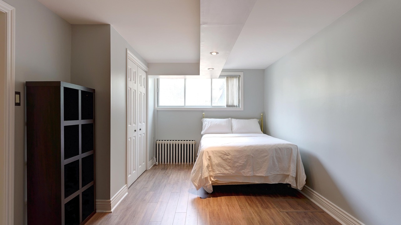 Photo of Bedroom in Laval-des-Rapides