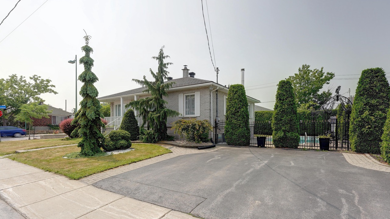 Photo of Outdoor in Laval-des-Rapides