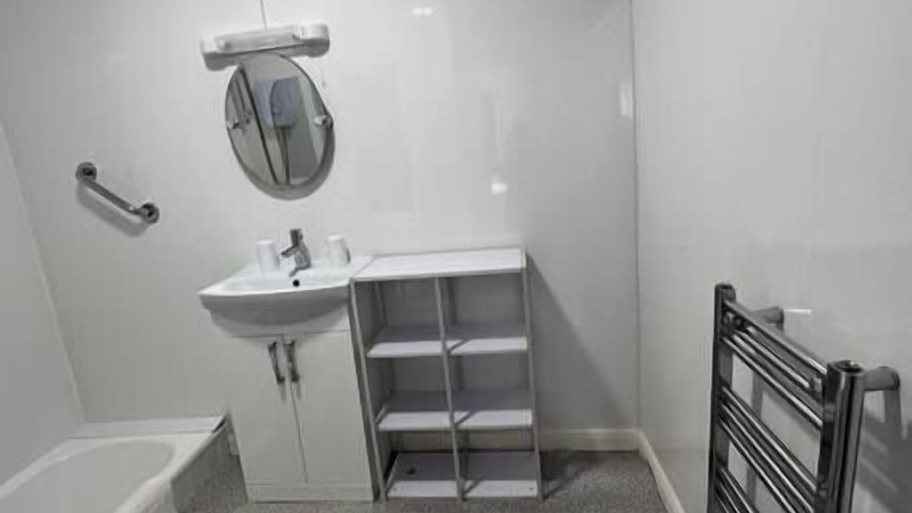 Photo of Others in Roundham