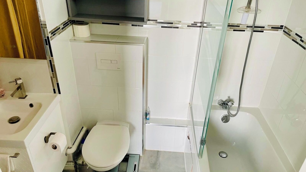 Photo of Bathroom in Chatou