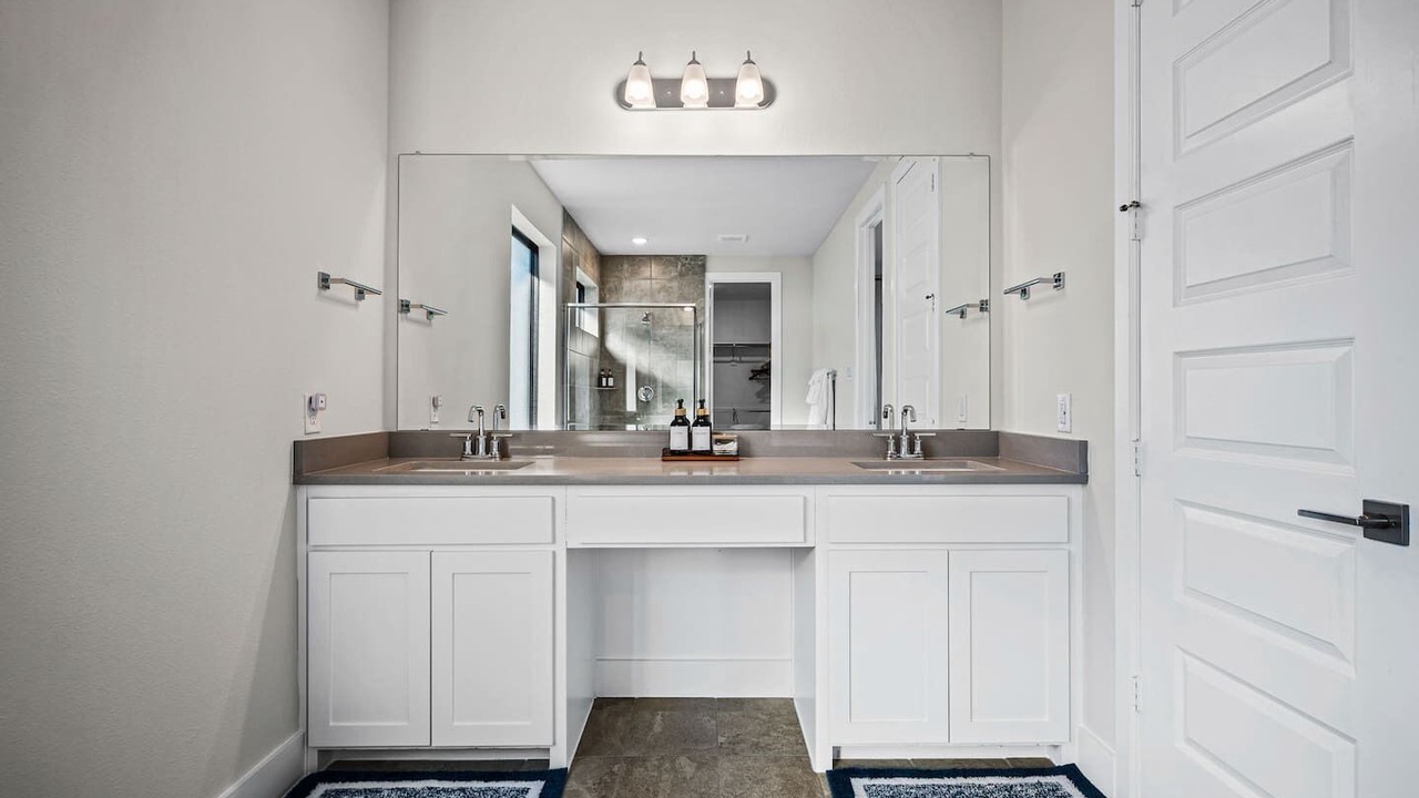 Photo of Bathroom in Rowlett